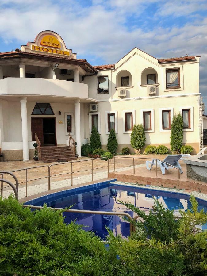 Hotel Vergina Skopje Bagian luar foto